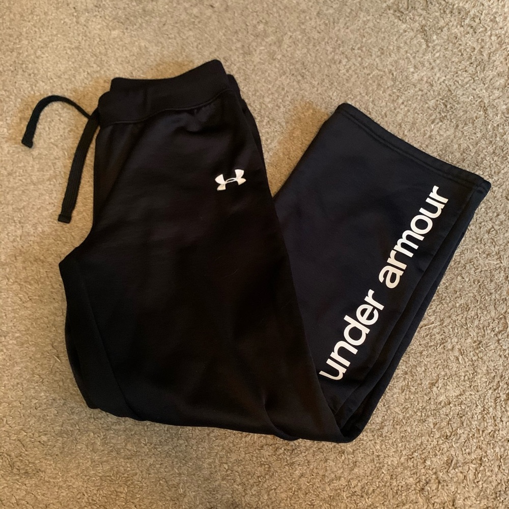 Woman’s sweatpants Under Armour